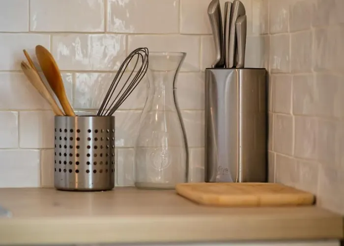 L'oiseau Blanc Un Petit Nid Proche De La Gare ! Daire Rouen